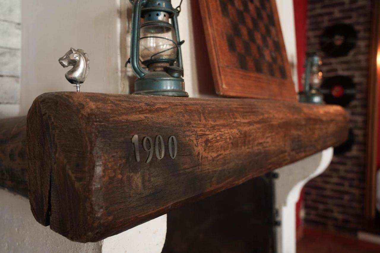 Maison de charme, d'artiste, décoration brocante Aigrefeuille-dʼAunis Esterno foto